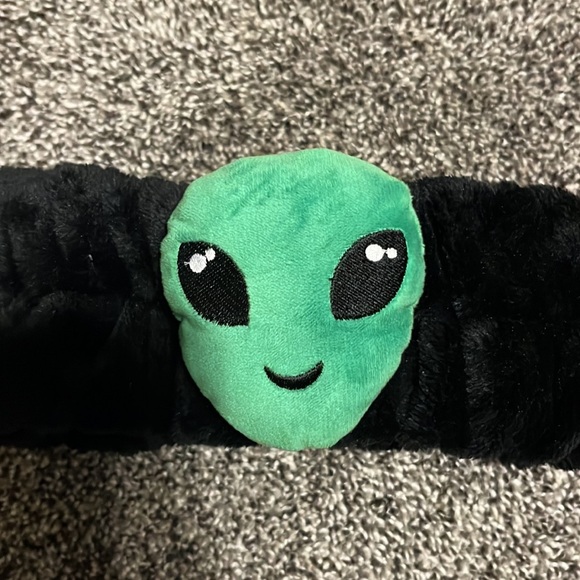 Like new Alien head band - Picture 2 of 5
